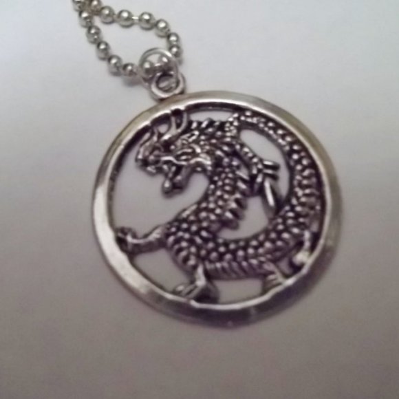*5/35* Dragon Amulet Ball Chain Necklace - Picture 3 of 5